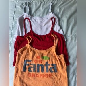 3 crop tops!